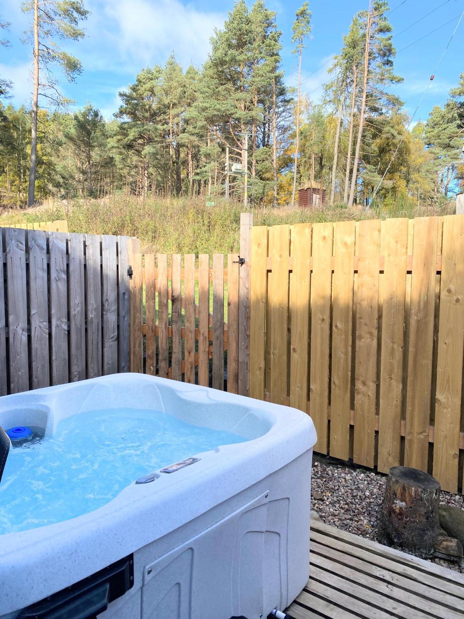 Kaoglen-Spruce-Hot Tub-Forrest Setting-Pet Friendly Villa Balnald Exterior foto
