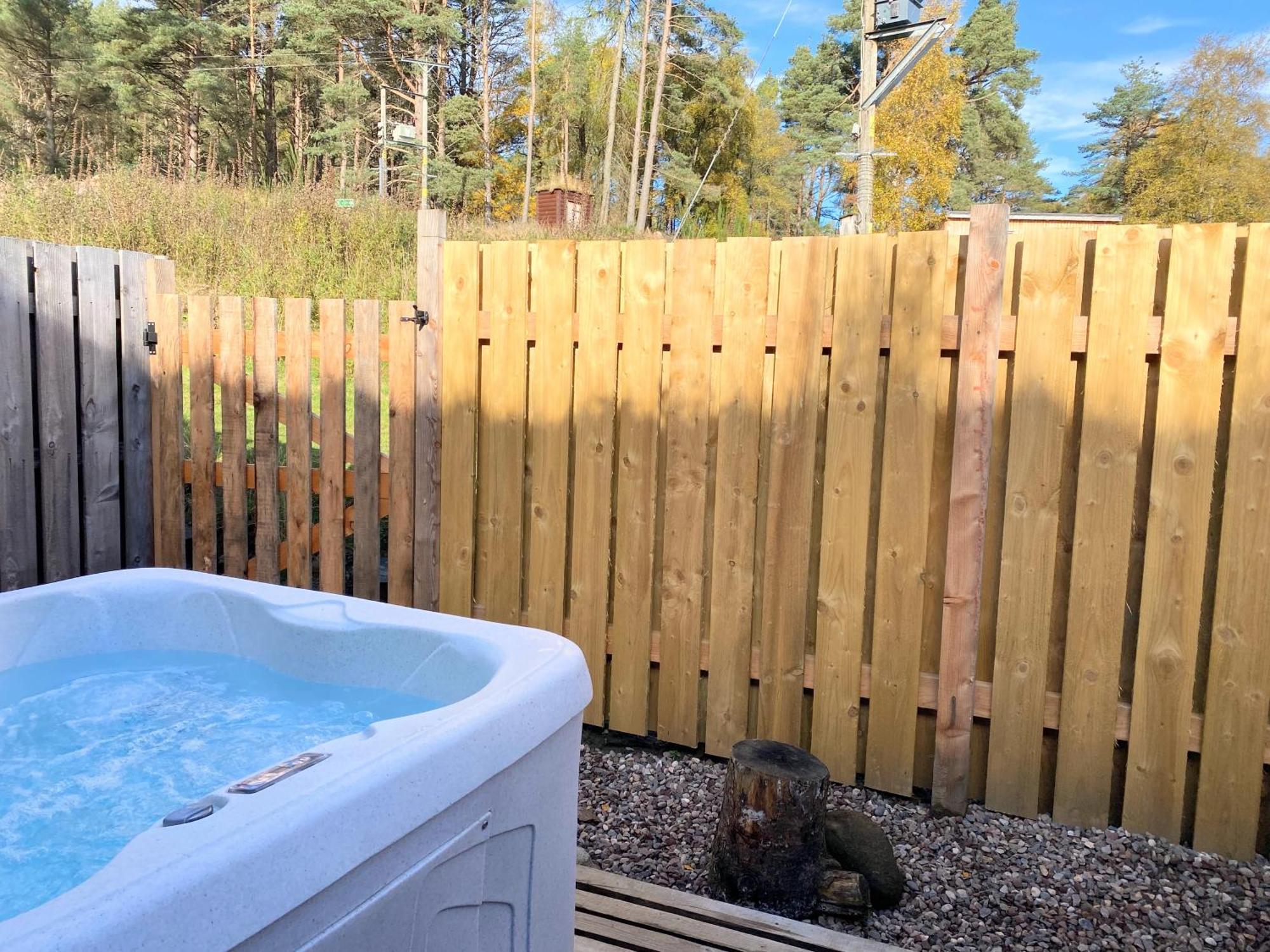 Kaoglen-Spruce-Hot Tub-Forrest Setting-Pet Friendly Villa Balnald Exterior foto